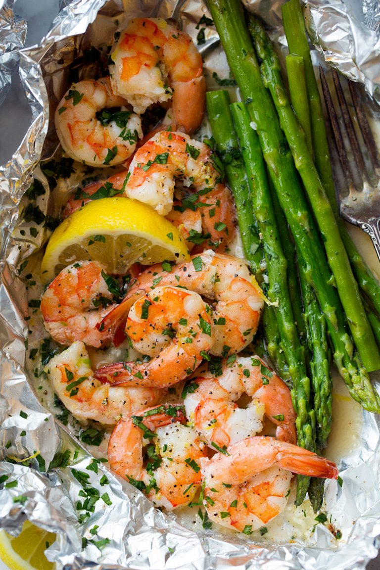 Shrimp Asparagus Foil Garlic Lemon Butter Sauce 4 768x1152 1